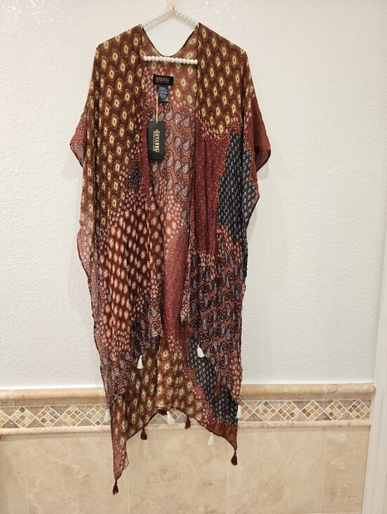 Shyanne Other - NWT Shyanne bohemian patchwork Print kimono OS